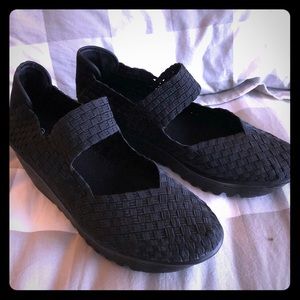 Bernie Mev black shoes Sandals size 8.5. 9